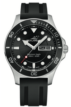 Load and play video in Gallery viewer, SEALANDAIR | Quartz | Ocean Adventure | Dive Watch | 42.5mm Stainless Steel Case | Rotating Bezel | Silicon Strap | Swiss Made